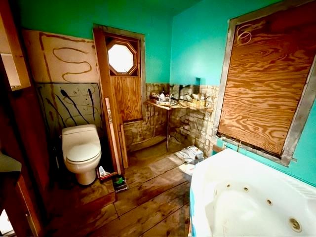 1016 Evergreen Avenue, Waterloo, IA 50701