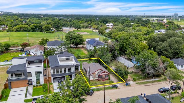 3215 Wake Street, Dallas, TX 75212