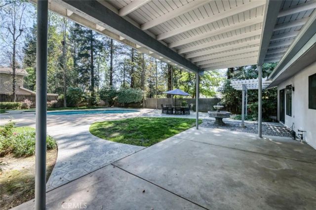 6702 N Dolores, Fresno, CA 93711