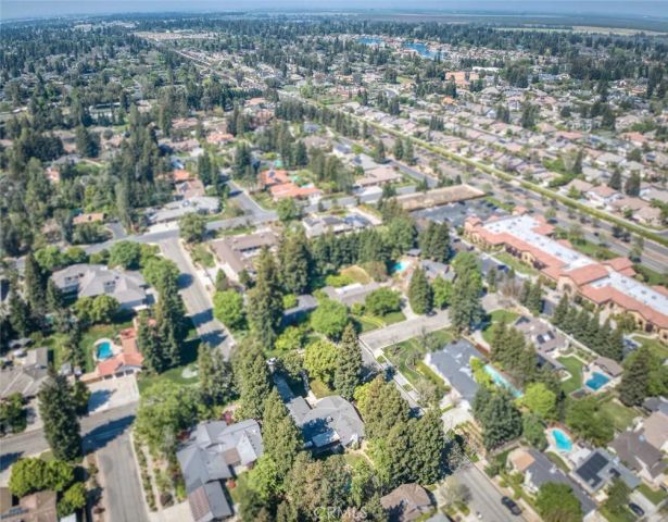 6702 N Dolores, Fresno, CA 93711