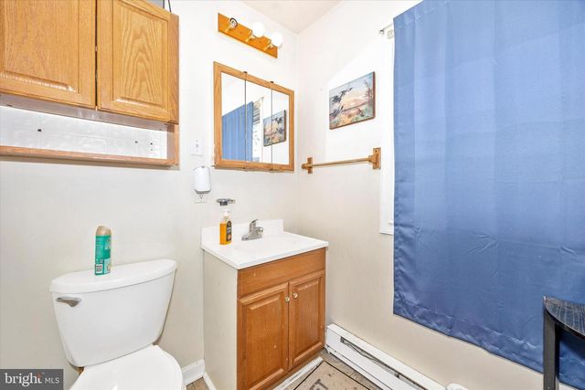 214 JACKSON ST, Hancock, MD 21750