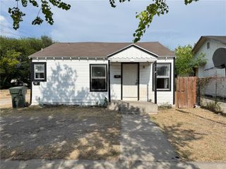 1108 14th St, Corpus Christi, TX 78404