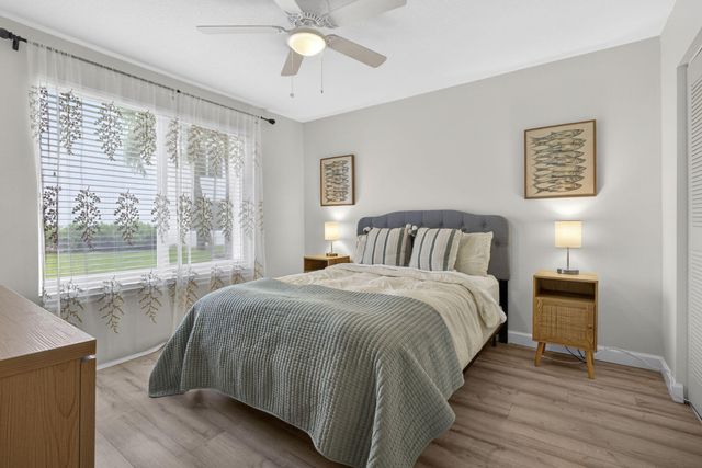 1002 Villa Circle, Boynton Beach, FL 33435