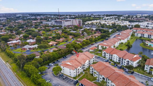 1002 Villa Circle, Boynton Beach, FL 33435