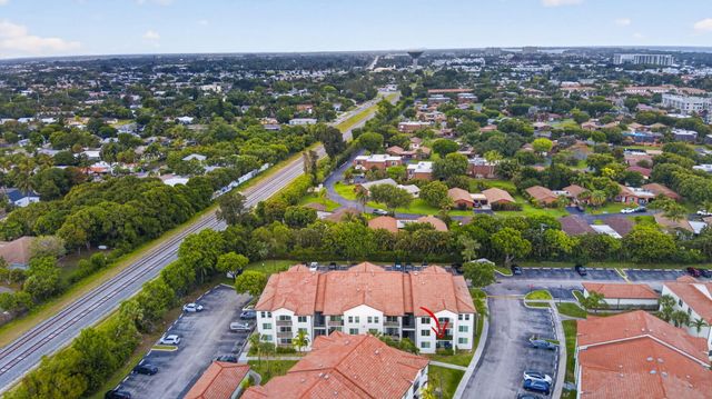 1002 Villa Circle, Boynton Beach, FL 33435