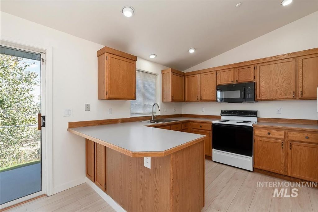 138 W Rockford St., Meridian, ID 83642 photo 3