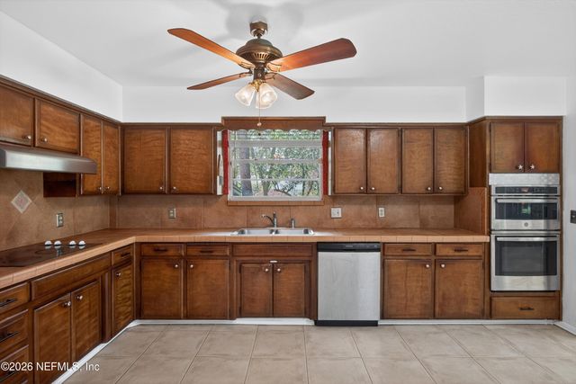 2750 CEDARCREST Drive, Orange Park, FL 32073