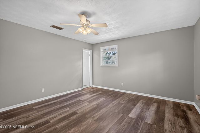 2750 CEDARCREST Drive, Orange Park, FL 32073