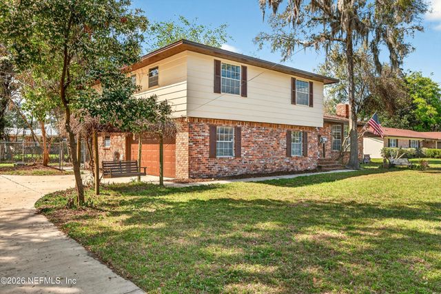 2750 CEDARCREST Drive, Orange Park, FL 32073