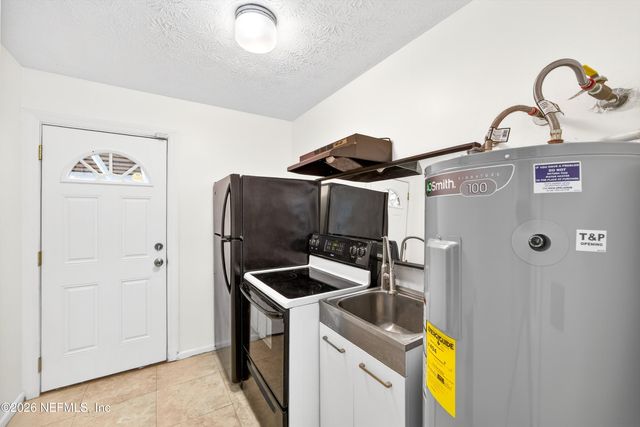 2750 CEDARCREST Drive, Orange Park, FL 32073