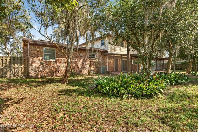 2750 CEDARCREST Drive, Orange Park, FL 32073