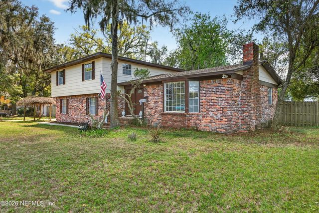 2750 CEDARCREST Drive, Orange Park, FL 32073