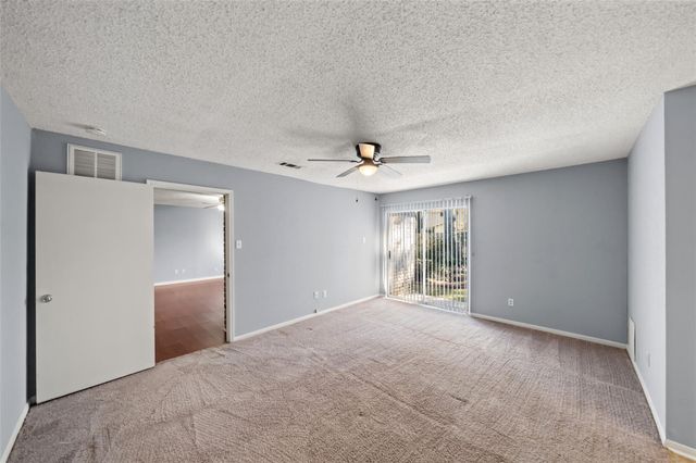 6930 Maple Fox Drive, Humble, TX 77338