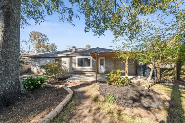 6930 Maple Fox Drive, Humble, TX 77338