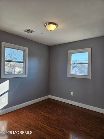 118 Walnut Drive, Lanoka Harbor, NJ 08734