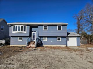 118 Walnut Drive, Lanoka Harbor, NJ 08734