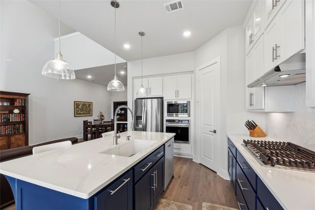 19907 Curved Steel Drive, Cypress, TX 77433