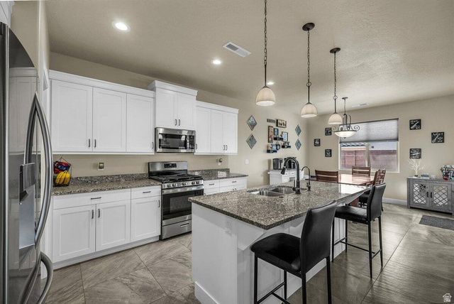 559 N SARAH LN, Hurricane, UT 84737