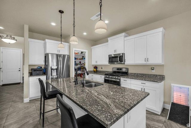 559 N SARAH LN, Hurricane, UT 84737
