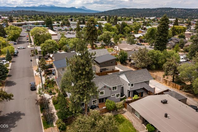 454 NE Burnside Avenue, Bend, OR 97701