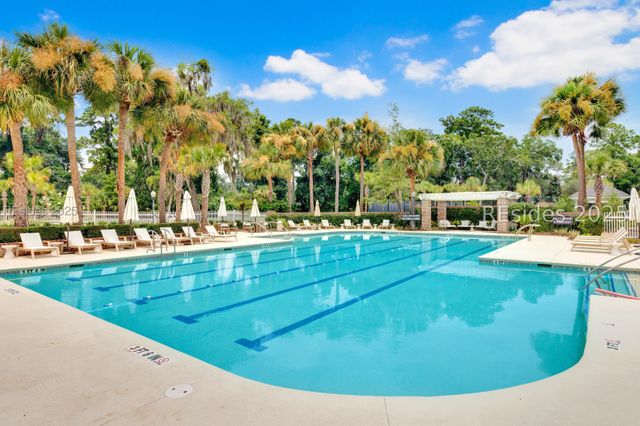 6 Brenton Ct, Bluffton, SC 29910