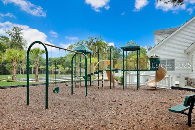 6 Brenton Ct, Bluffton, SC 29910