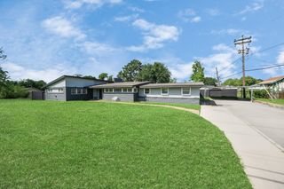 2011 Durrain Ferry Road, Baytown, TX 77520