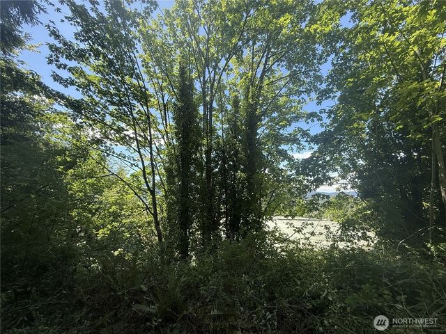 5 xxx 229th Avenue SE, Issaquah, WA 98027