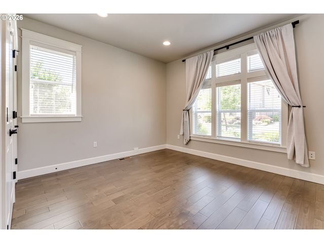 3550 MOUNTAIN QUAIL Ln, Eugene, OR 97405