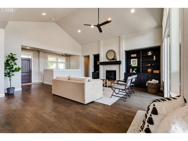 3550 MOUNTAIN QUAIL Ln, Eugene, OR 97405