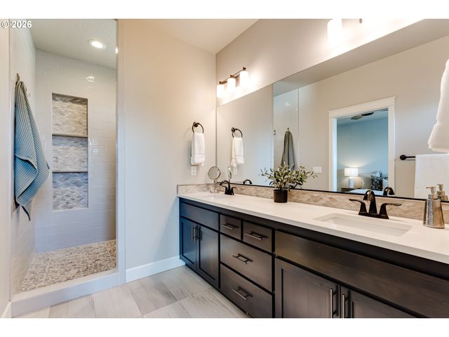 3550 MOUNTAIN QUAIL Ln, Eugene, OR 97405