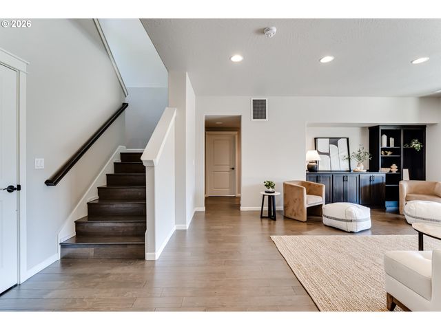 3550 MOUNTAIN QUAIL Ln, Eugene, OR 97405