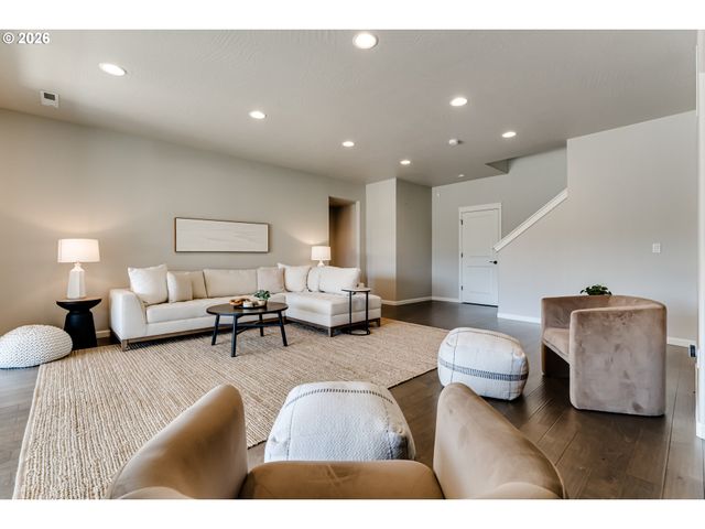 3550 MOUNTAIN QUAIL Ln, Eugene, OR 97405