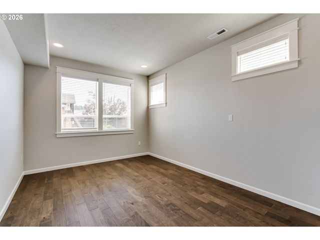 3550 MOUNTAIN QUAIL Ln, Eugene, OR 97405