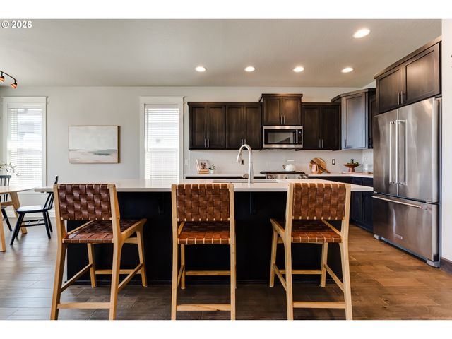3550 MOUNTAIN QUAIL Ln, Eugene, OR 97405