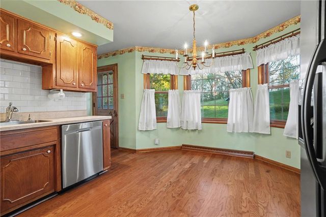 209 Cliff Rd, Economy, PA 15005