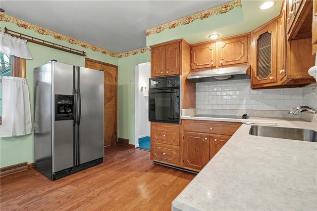 209 Cliff Rd, Economy, PA 15005