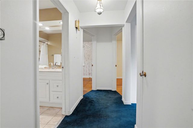 209 Cliff Rd, Economy, PA 15005