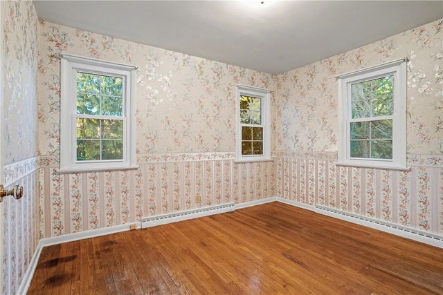 209 Cliff Rd, Economy, PA 15005