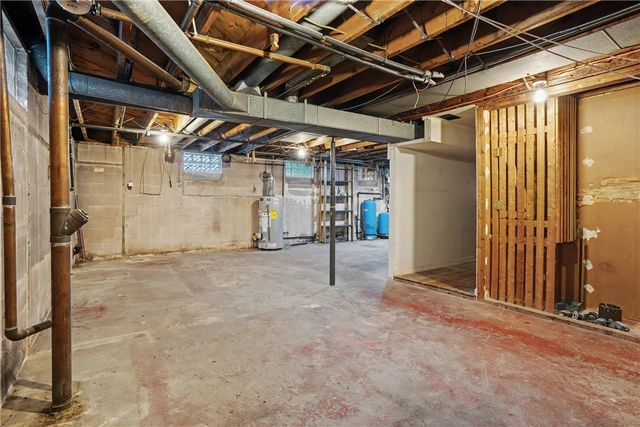 209 Cliff Rd, Economy, PA 15005