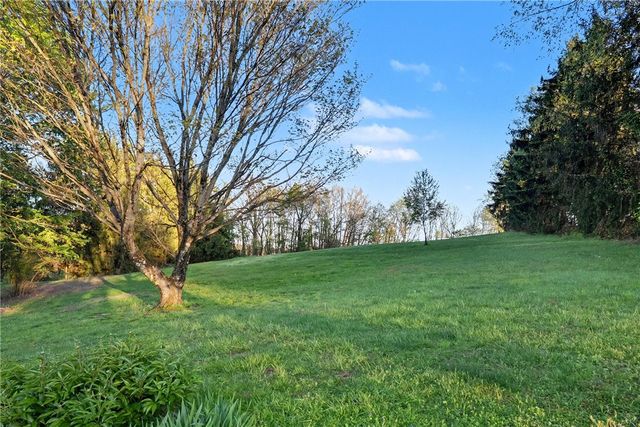 209 Cliff Rd, Economy, PA 15005