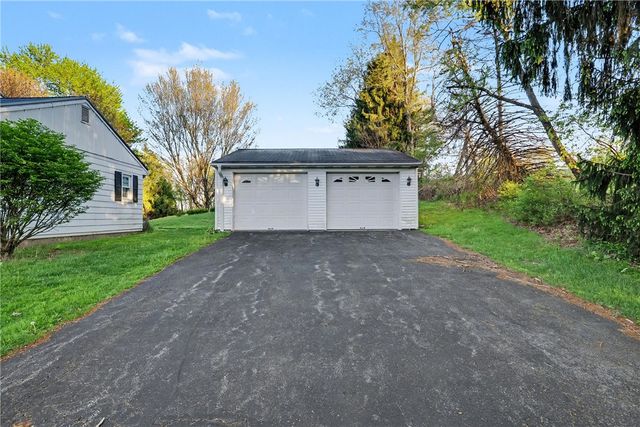 209 Cliff Rd, Economy, PA 15005
