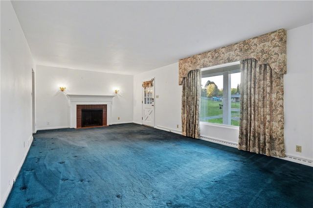 209 Cliff Rd, Economy, PA 15005