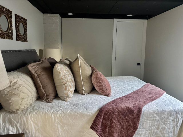 542 N 61st STREET, Wauwatosa, WI 53213