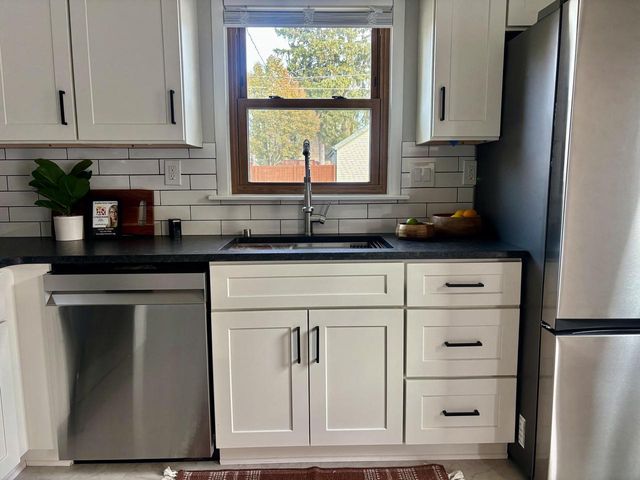 542 N 61st STREET, Wauwatosa, WI 53213