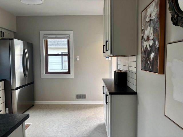 542 N 61st STREET, Wauwatosa, WI 53213