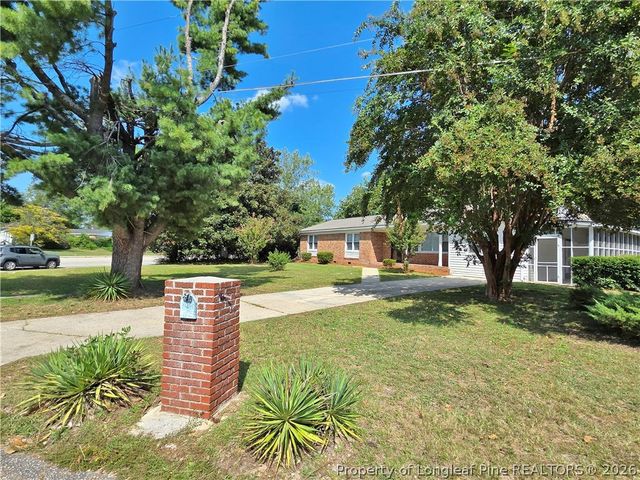 5512 Mesa Drive, Fayetteville, NC 28303