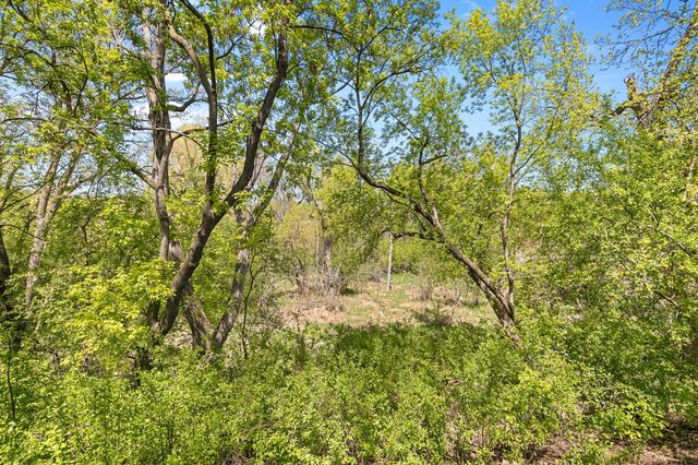 1221 County Road D E, Vadnais Heights, MN 55109