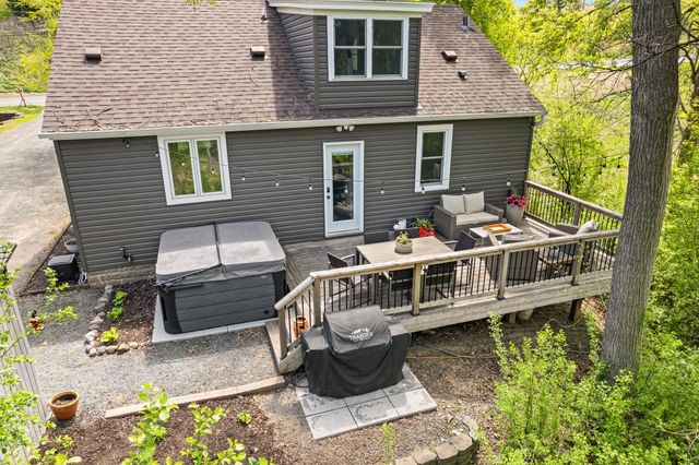 1221 County Road D E, Vadnais Heights, MN 55109