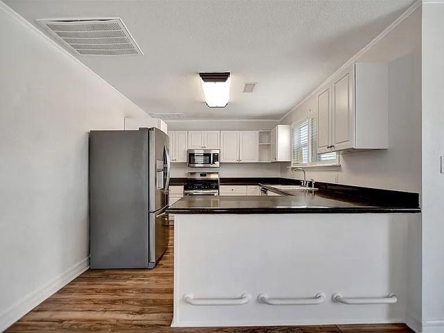 5309 Perry Avenue, Galveston, TX 77551